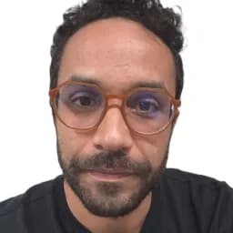 Dr. Daniel dos Santos Andrade, CRM-RJ 521143239